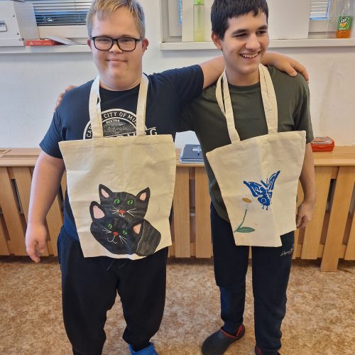 Tvoření tašek ve školní družině v Novém Bohumíně